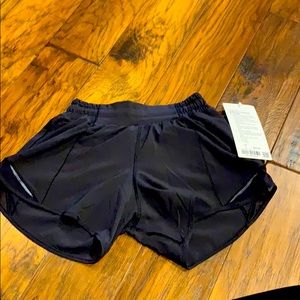 Lululemon shorts sz 2